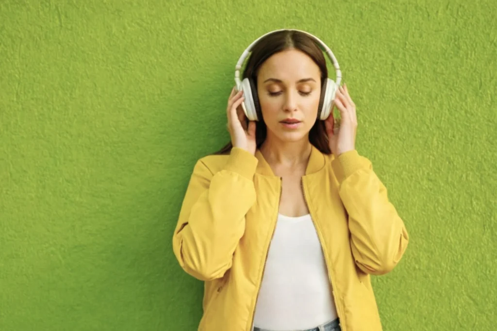 earphone woman