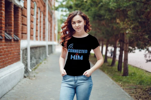 connected-couple-tshirt-woman